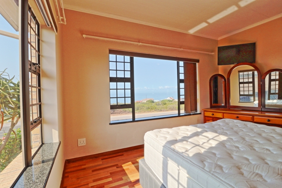 4 Bedroom Property for Sale in Reebok Western Cape